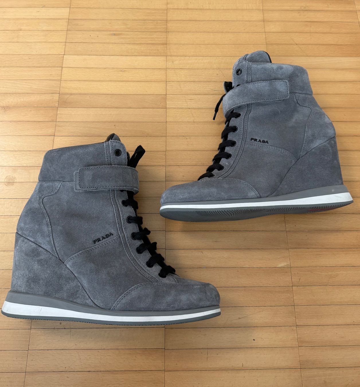 Prada Scarpe da donna: Prada Stiefeletten Damen Gr. 38.5 – Nuovo (secondo la descrizione) da Frauenfeld venduto da LIL_NA 4