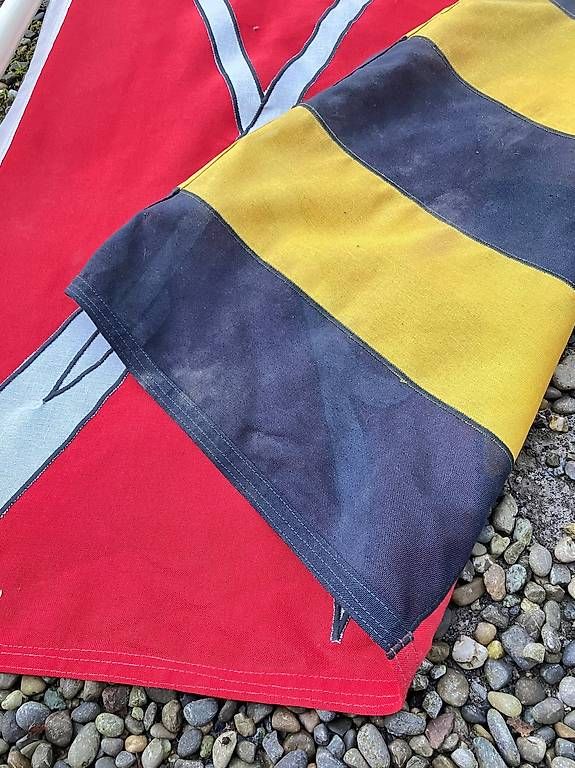 Drapeaux: Gemeindefahne Root mit Fahnenstange – D'occasion à Horw par luzernicus 3