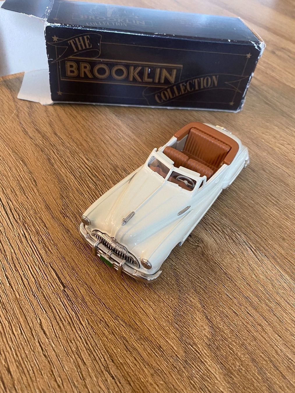 Modellini d'auto: 1/43e Buick Roadmaster de 1948 – Nuovo e nell'imballaggio originale da Châtelaine venduto da yves017