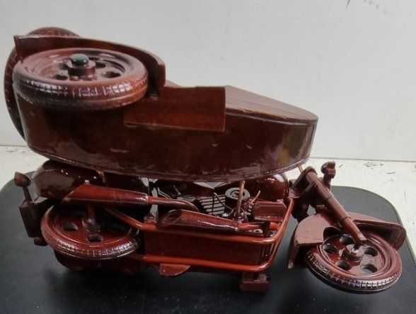 Modellbausätze & Standmodelle: Töff Motorrad Harley Davidson aus Holz – Gebraucht aus Flums von Flumsantik 6