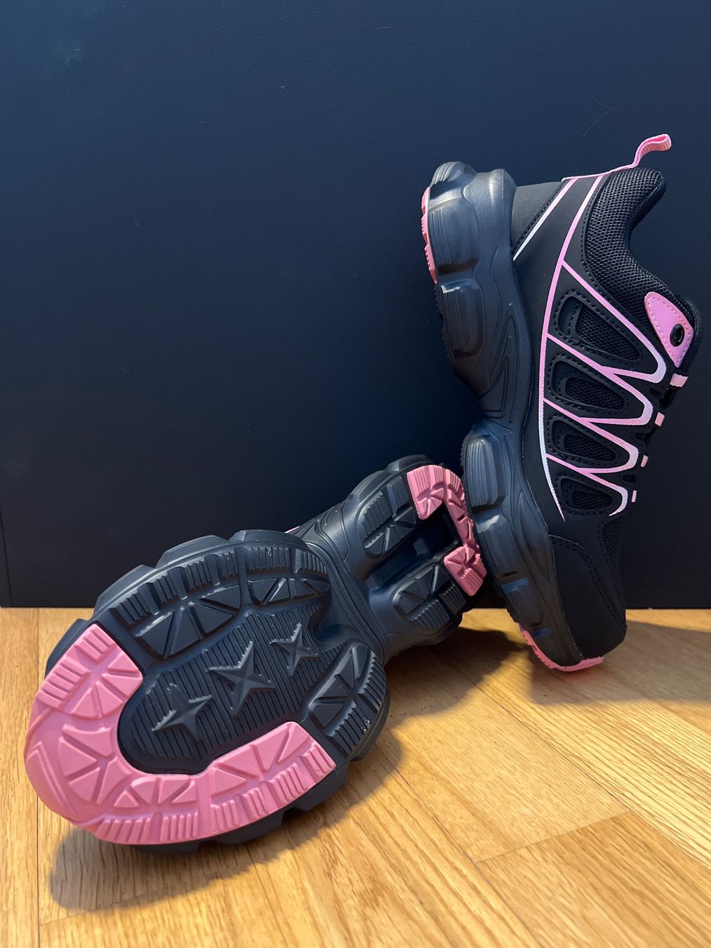 Scarpe da donna: Sicherheitsschuhe Damen S2 Grösse 36 – Nuovo (secondo la descrizione) da Wangen an der Aare venduto da ram_mwq9 5