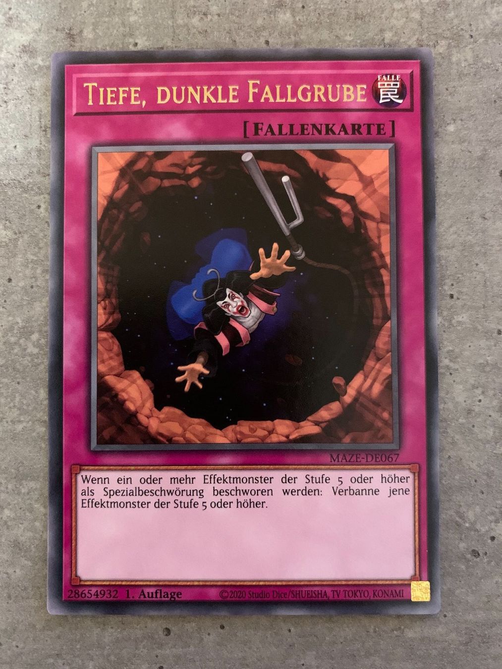 Yugioh Carte collezionabili: Tiefe, dunkle Fallgrube, MAZE-DE067, Rare – Nuovo (secondo la descrizione) da Gränichen venduto da Pauli94