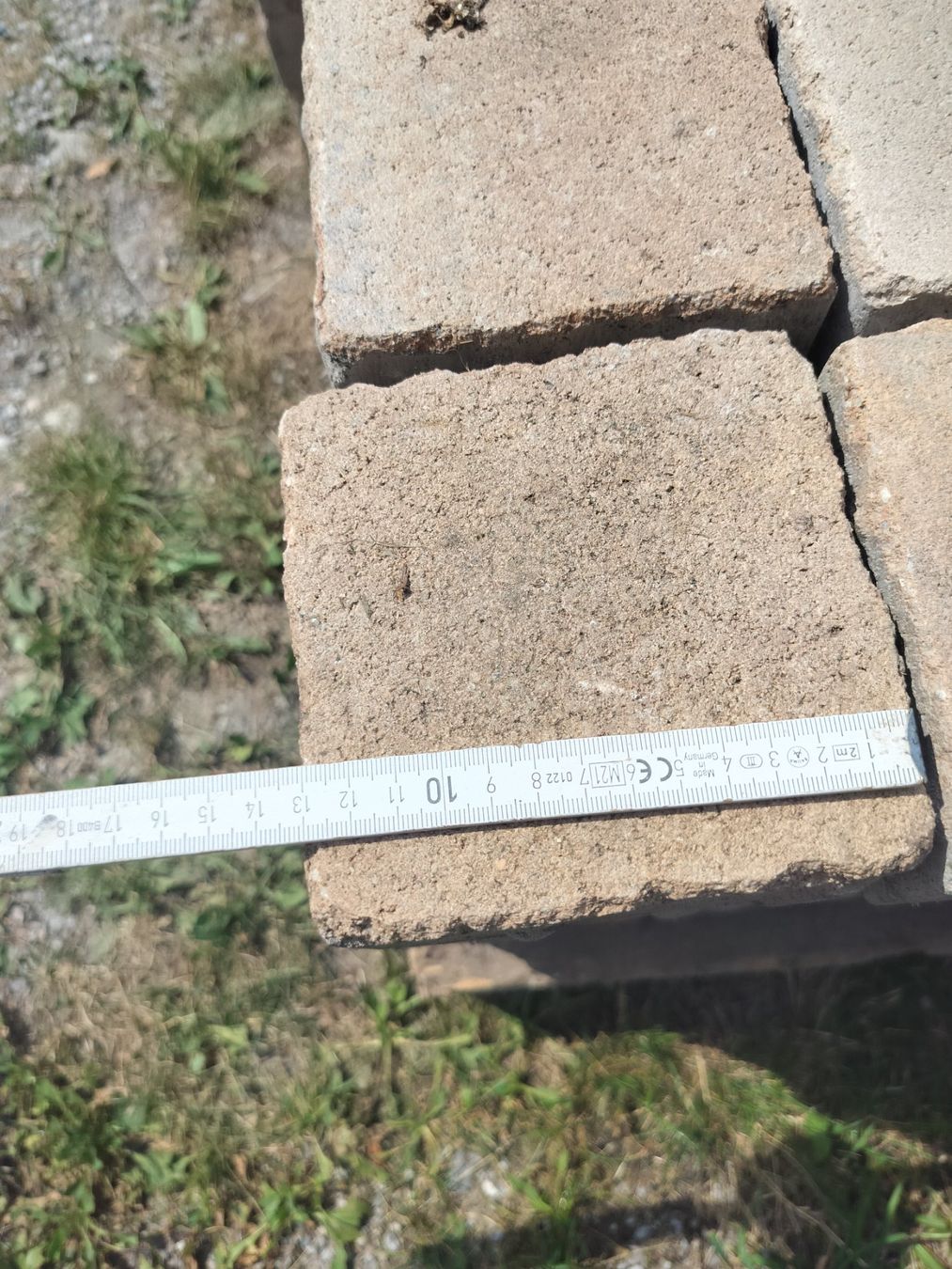 Pietre & tegole: Betonpflastersteine mit Nockenverbund – Usato da Linden venduto da wireli001 4