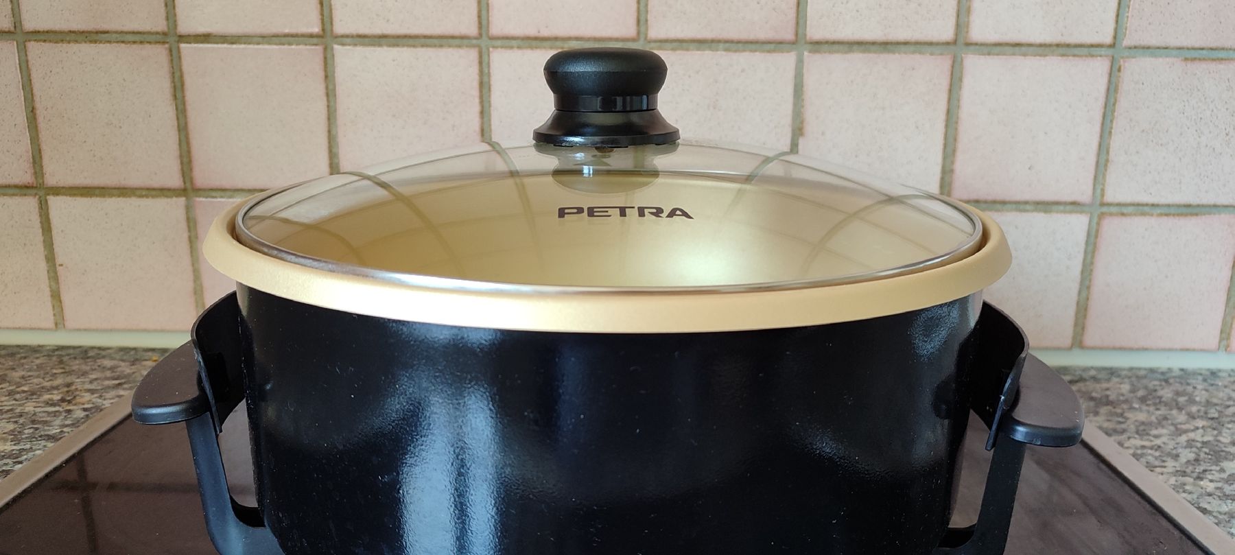 Pentole: PETRA Elektro-Bräter / Multikocher mit Glasdeckel  – Nuovo (secondo la descrizione) da Zürich venduto da tin_j8w8