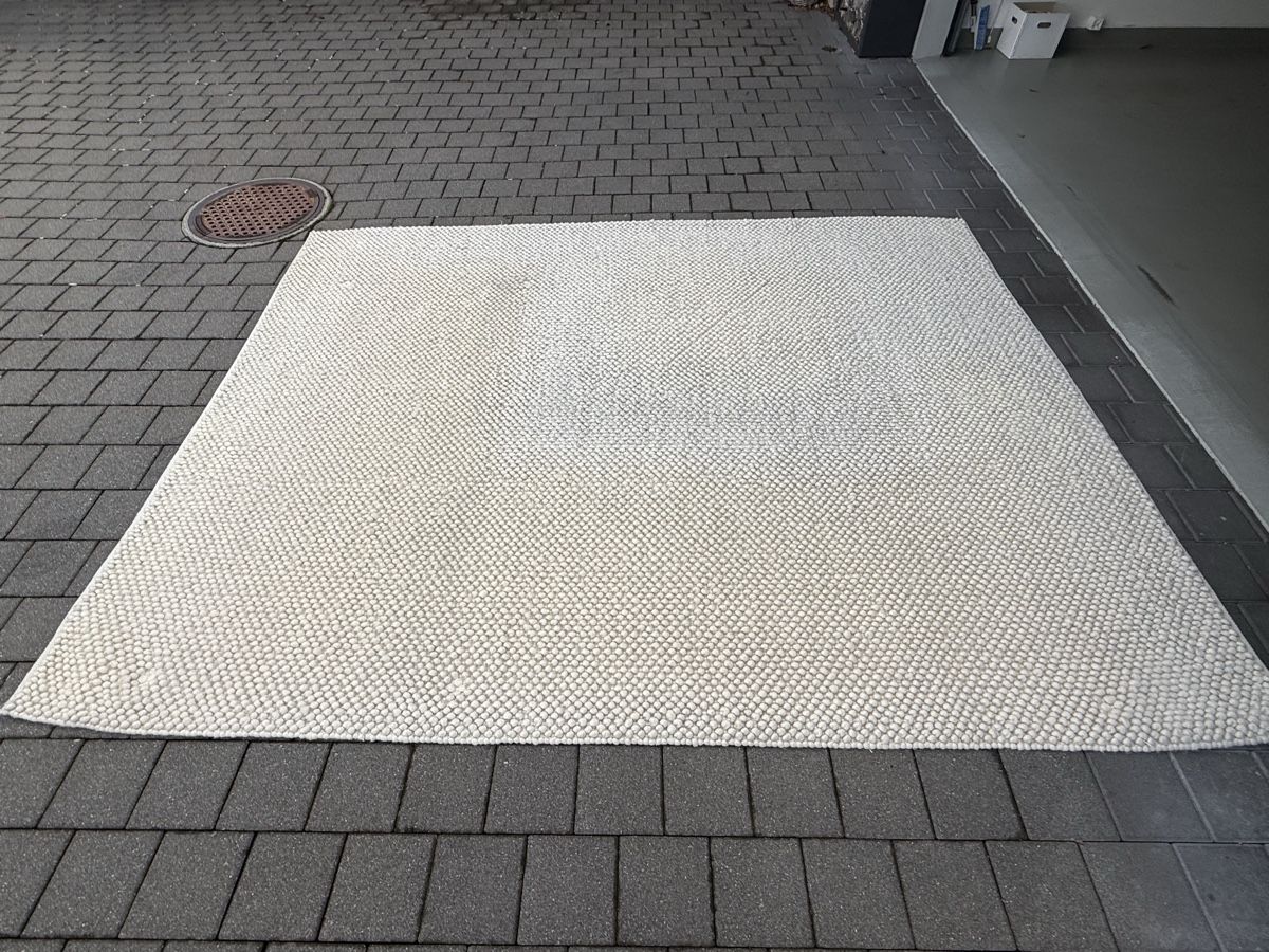 Tappeti: Teppich 250x300cm Big Drop Wollteppich – Usato da Bettwiesen venduto da Chair 2