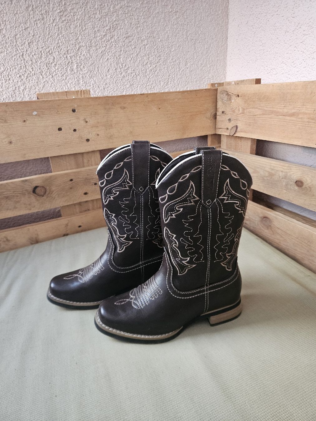 Scarpe da donna: schöne Westernstiefel Gr. 36 – Usato da Hirschthal venduto da IH2020