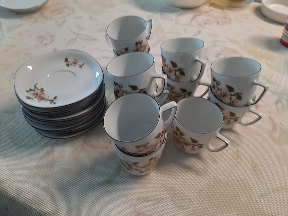 Cappuccino Tassen Set 4-teilig Vintage Schwarz - Steingut Kaffeetassen 180ml Mit Untertassen