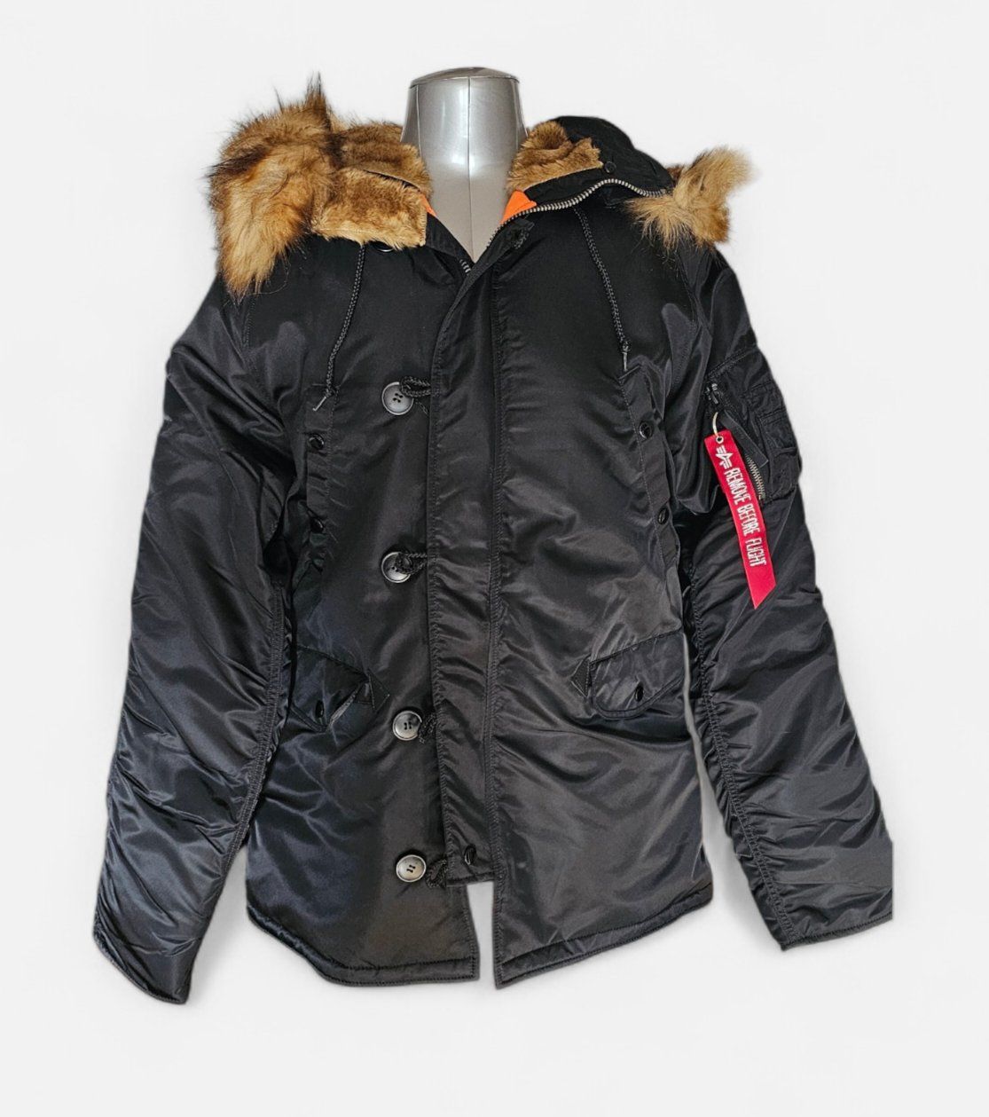 Alpha Industries Giacche: Alpha Industries Winter Jacke Parka Schwarz Gr. M – Nuovo e nell'imballaggio originale da Langenthal venduto da SecondChanceShop