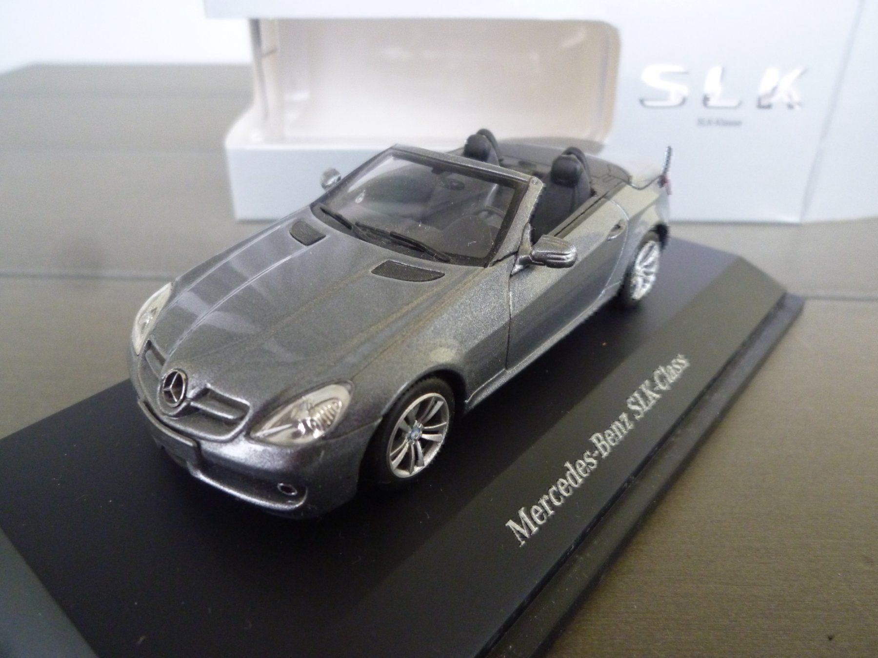 Minichamps Modellautos: Mercedes-Benz SLK-Klasse – Neu und originalverpackt aus Flawil von Imperiosud 2