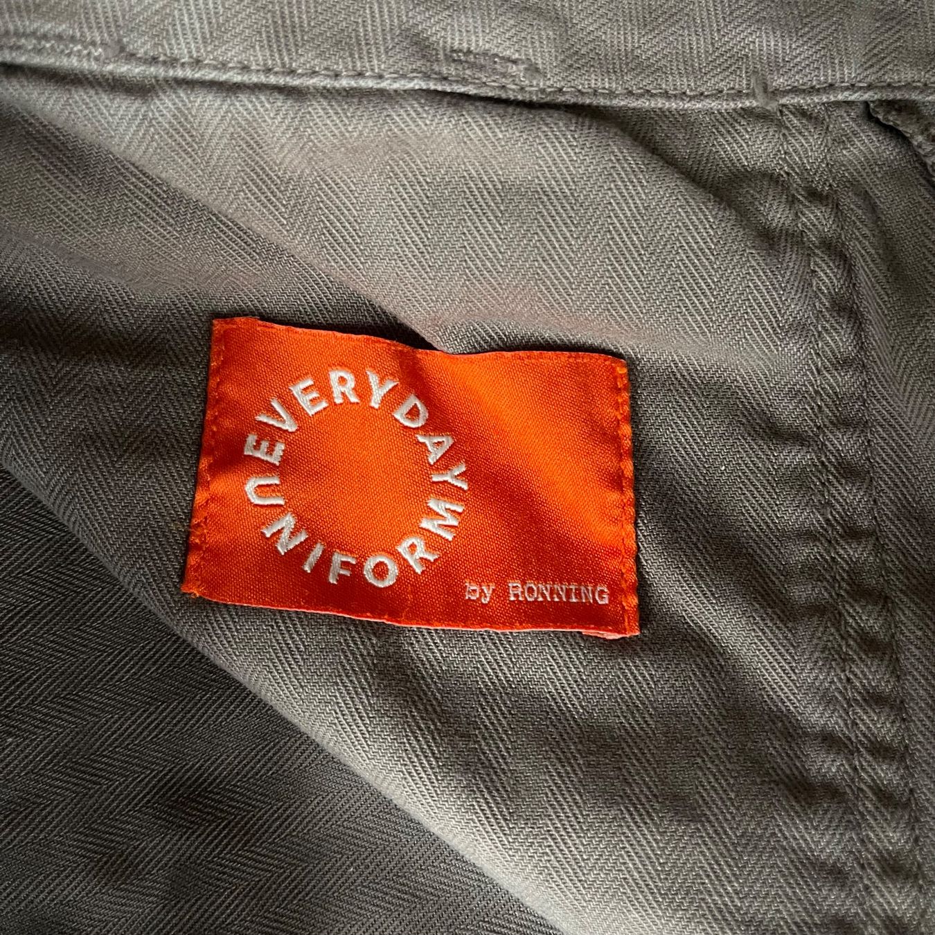Pantaloni: 2000s Magnus Ronning Everyday Uniform Pants – Usato da Bern venduto da shoprestoredvintage 3