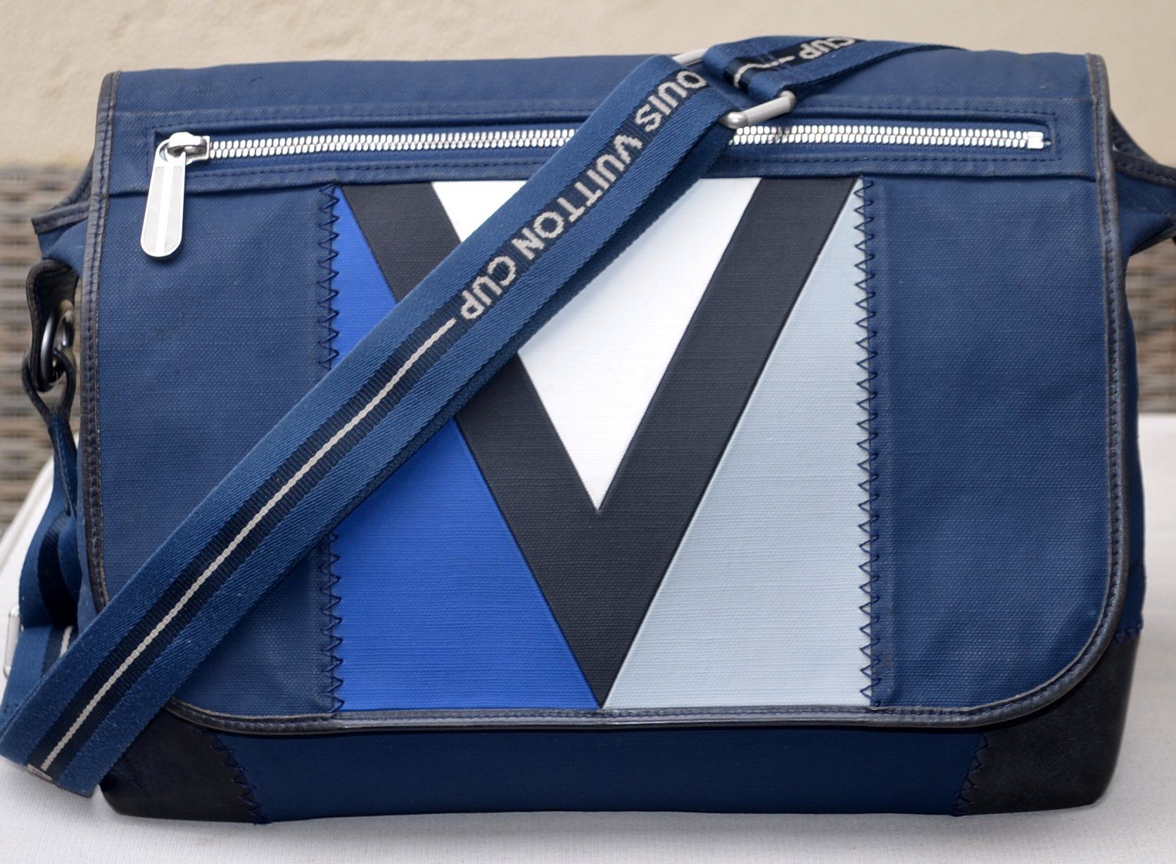 Louis Vuitton Borse: Louis Vuitton Tasche / Sac – Usato da Collonges venduto da Auganien 2