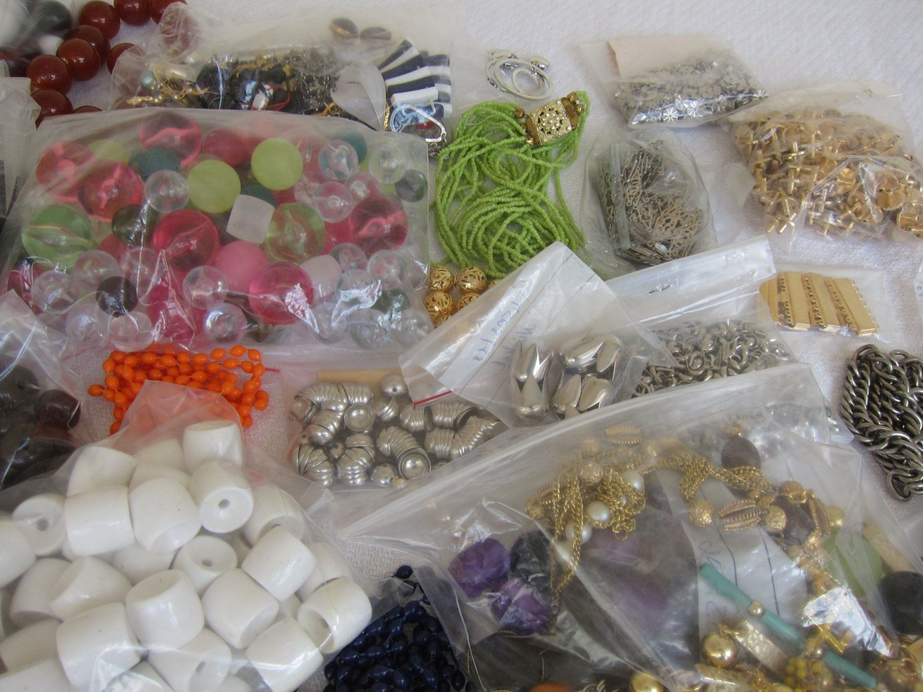 Altri gioielli: Modeschmuck zum basteln – Difettoso da Regensdorf venduto da Eri8057 7