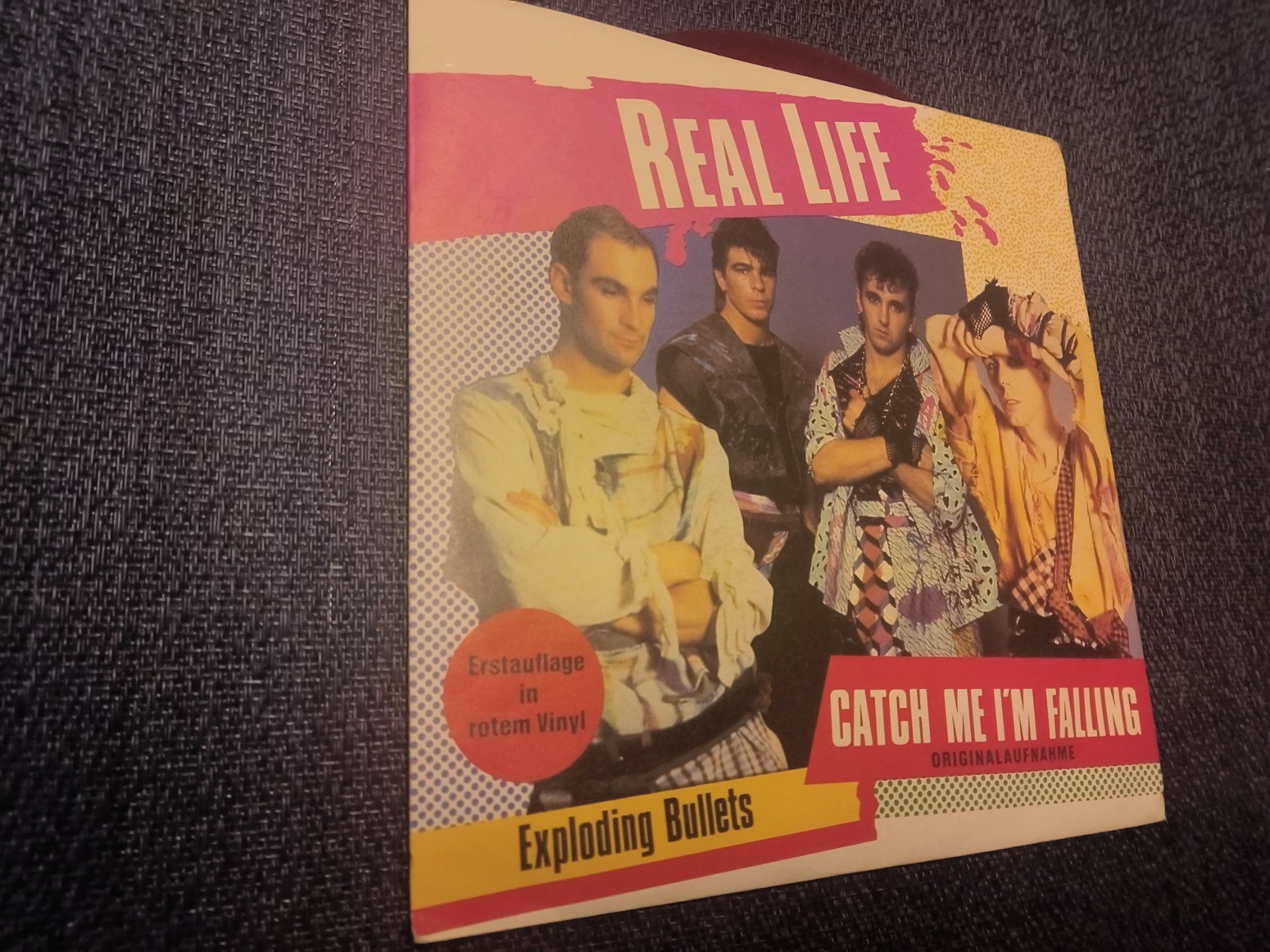 Dischi in vinile: VINYL Single: Real Life - Catch me I'm falling – Usato da Allschwil venduto da marketingprojects