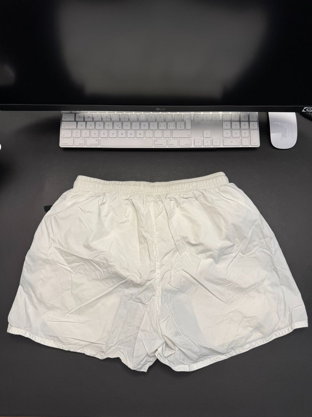 Badehosen: BALR.-Badeshorts Weiss, Grösse S – Gebraucht aus Mollis von gxzimmermann 1