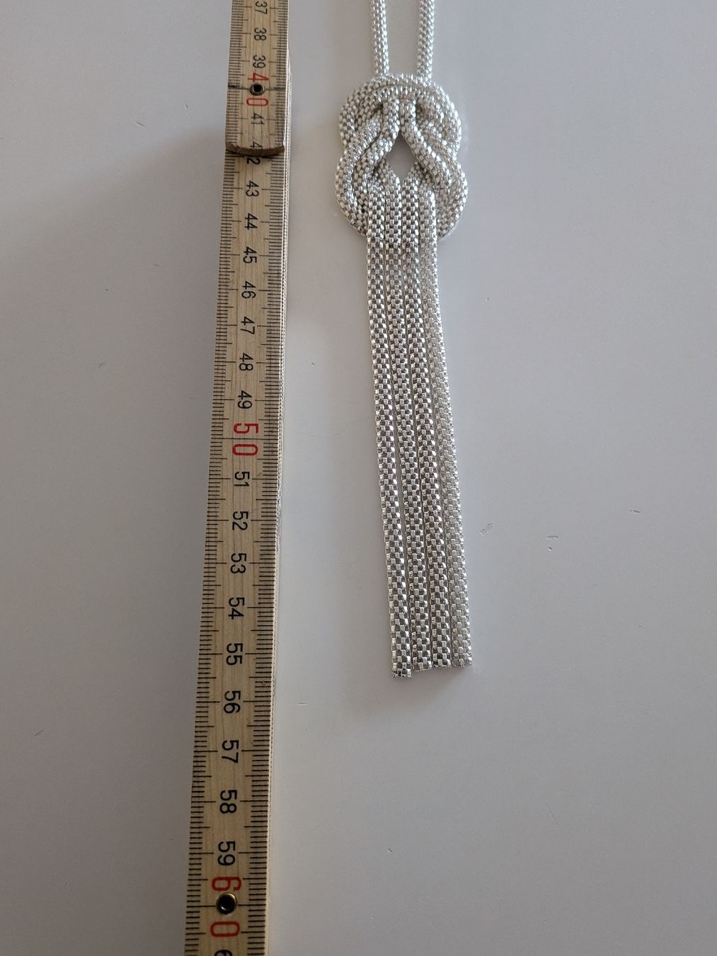 Colliers: Neue Silberfarbene lange Kette – Neuf avec emballage d'origine à Basel par JJ.Elena 4