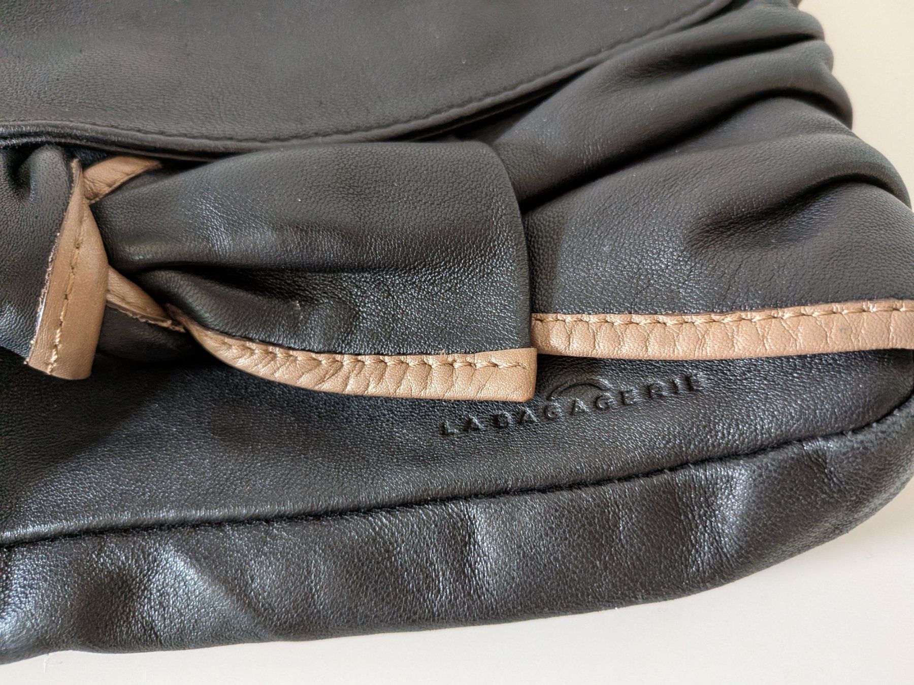 Sacs femmes: Labagerie Clutch – D'occasion à Emmen par magelan 1
