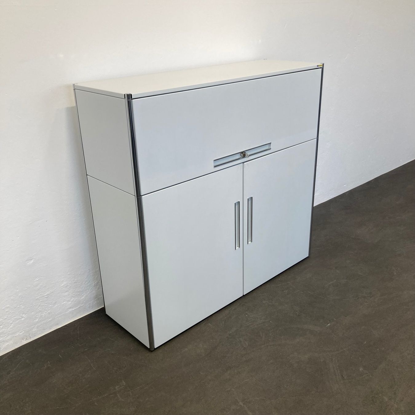 Cassettiere: Ergodata step modul 3er-Kombination 1200mm - Weiss – Usato da Schönenwerd venduto da mcofficeshop 2