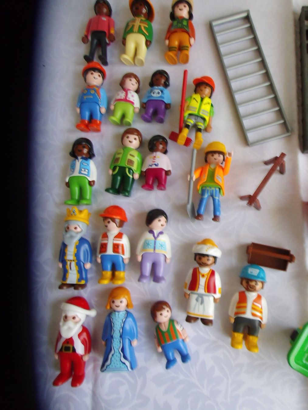 Playmobil Spielzeuge: Playmobil Teile mit vielen Figuren – Gebraucht aus Walenstadt von Pluisa 1
