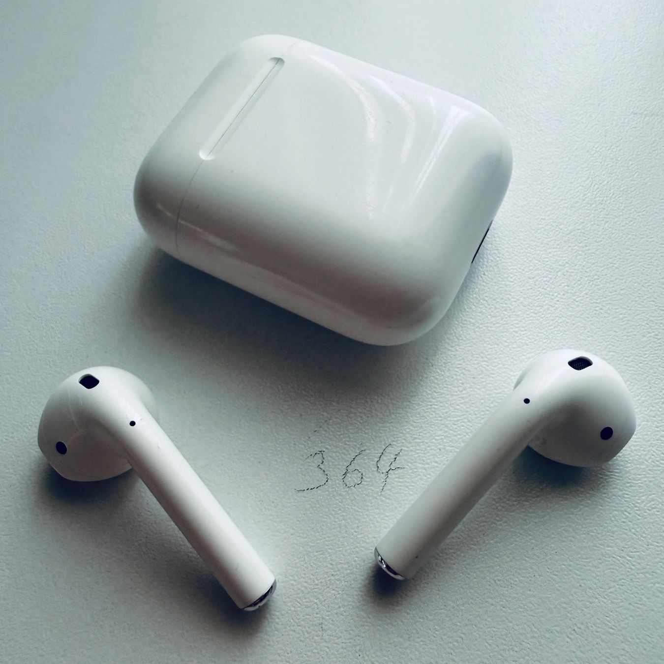 Apple Cuffie: Original Apple AirPods 2 Gen. Wireless Kopfhörer & Case – Usato da Basel venduto da MY.AIRPODS.SHOP 7