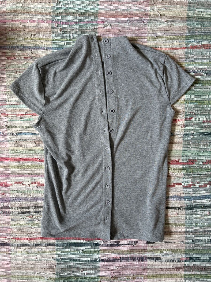 Top: Button Up Top – Usato da Bern venduto da mer_s9n5
