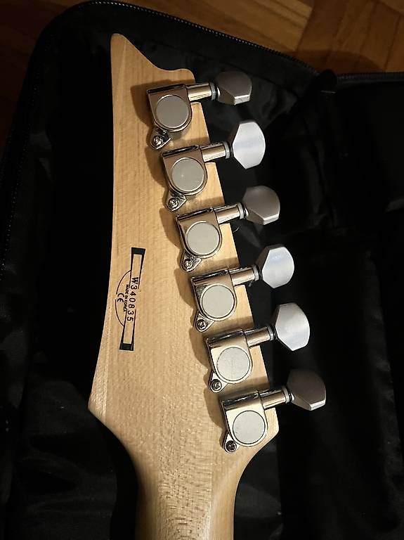 Strumenti musicali: Ibanez E-Gitarre SA Series – Usato da Eschenbach LU venduto da nadja.galliker 2