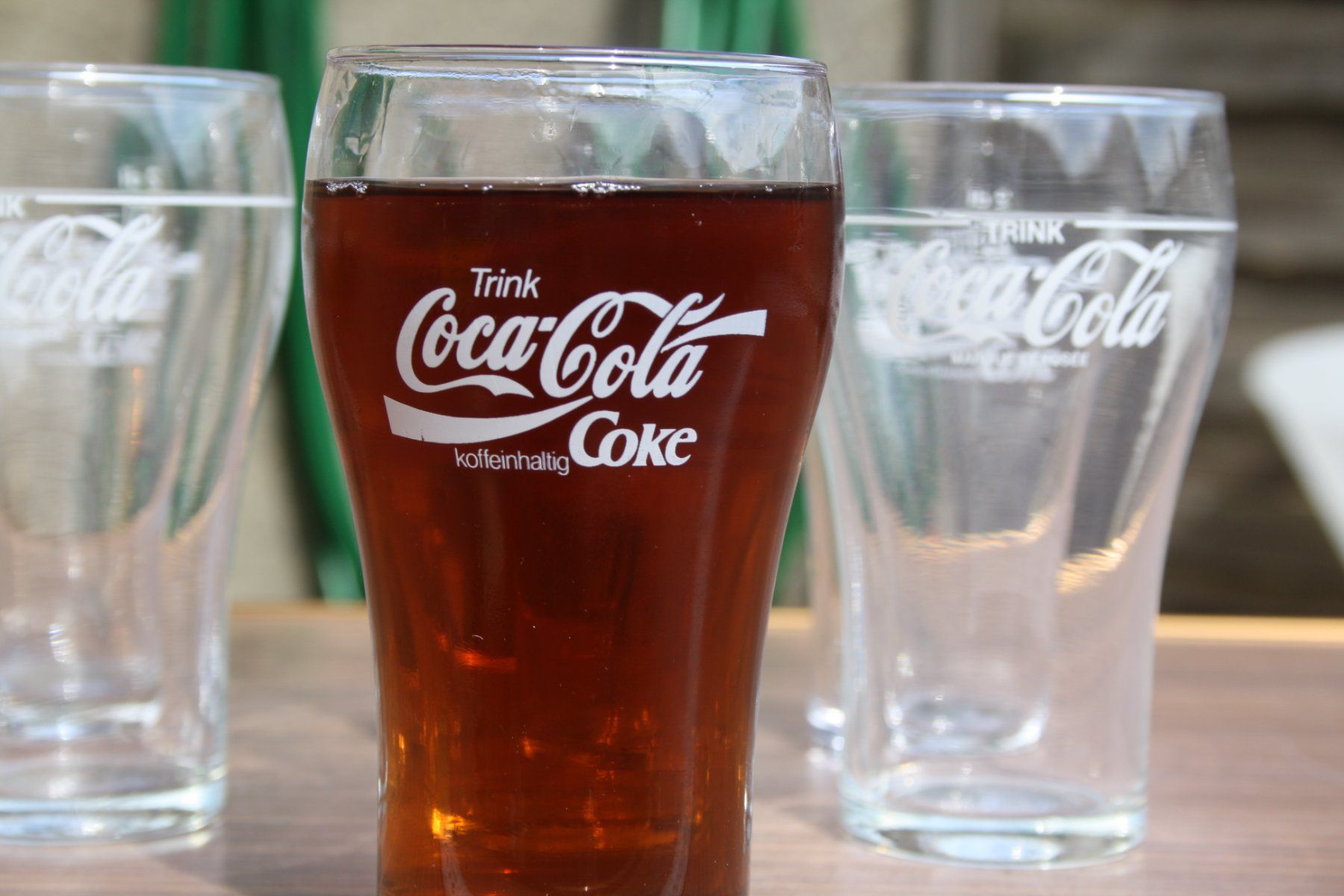Coca-Cola Bicchieri: VINTAGE COCA COLA GLÄSER – Usato da Wauwil venduto da Pneuedy