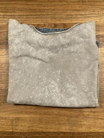 Sandfarbener, Pullover