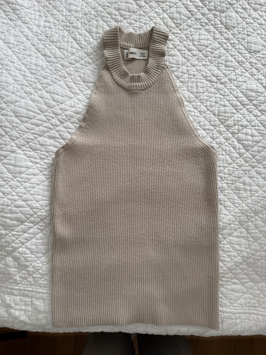 Mango Tops: Mango ribbed camel top S – D'occasion à Zürich par Lovelyperfumes