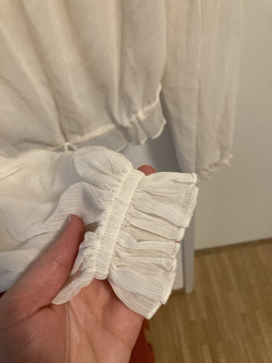 Bershka Camicette: Weiße elegante Bluse – Usato da Urtenen-Schönbühl venduto da alessibas 2