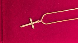 Kreuz 9k Gold mit Kette s925 vergoldet