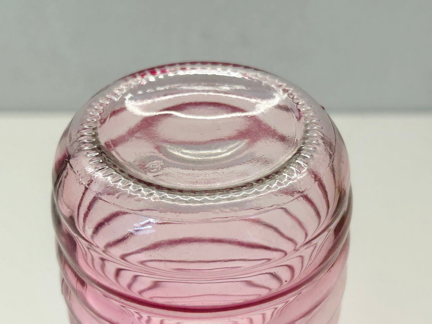 Vasen & Gefässe: Glasvase (rosa) – Gebraucht aus Dietlikon von Mankai 8