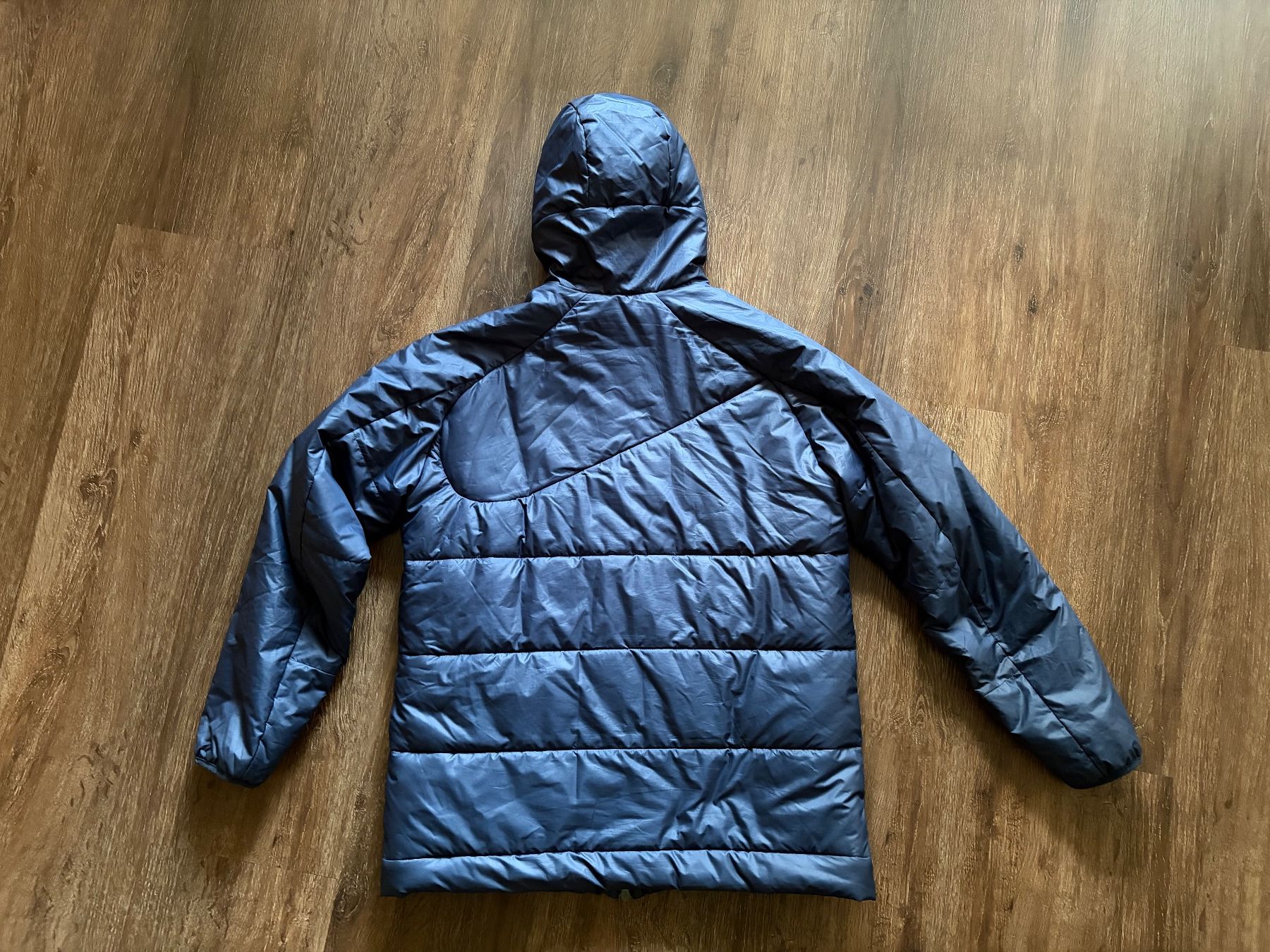 Nike Vestes: Red Bull Leipzig Jacke Gr. M – D'occasion à Muttenz par bargain_hunter 4