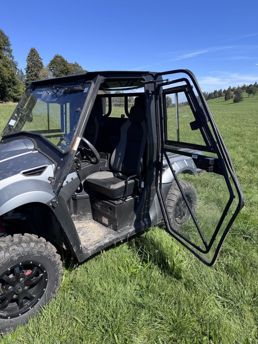 Kymco ATV / Quad: Utv  Kymco Uxv 700 défectueux cabine complète – Difettoso da Mont-Crosin venduto da CM-garage 5
