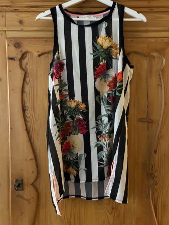 Zara Special-T Sommer Top, Grösse S, gestreift, Blumen