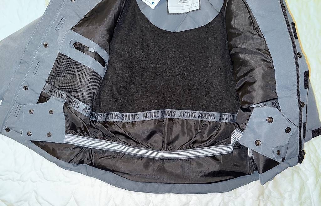 Giacche & Cappotti: Winterjacke  Neue Grösse 110  – Usato da St. Gallen venduto da EllyM. 1