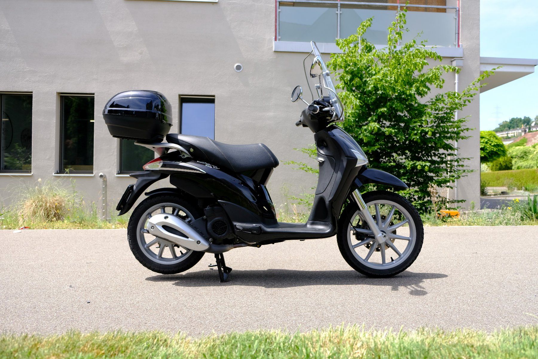 Piaggio Scooter: PIAGGIO Liberty 125 4-T – Usato da Schmerikon venduto da Tschoeppelimunggi 5