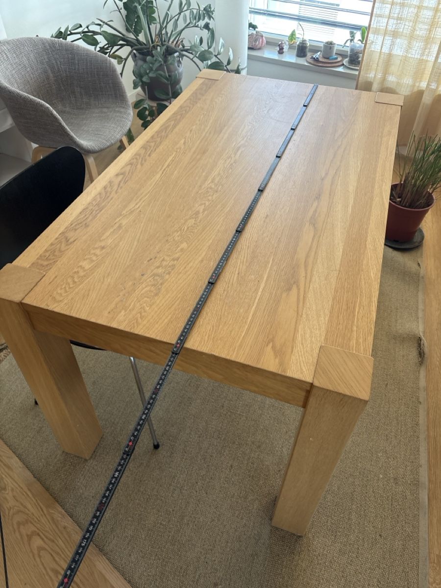 Tables: Wooden Table 140cm Length Solid Wood Used Condition – D'occasion à Zürich par Rfanjul