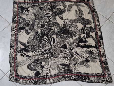 NEUES grosses Foulard von Taifun