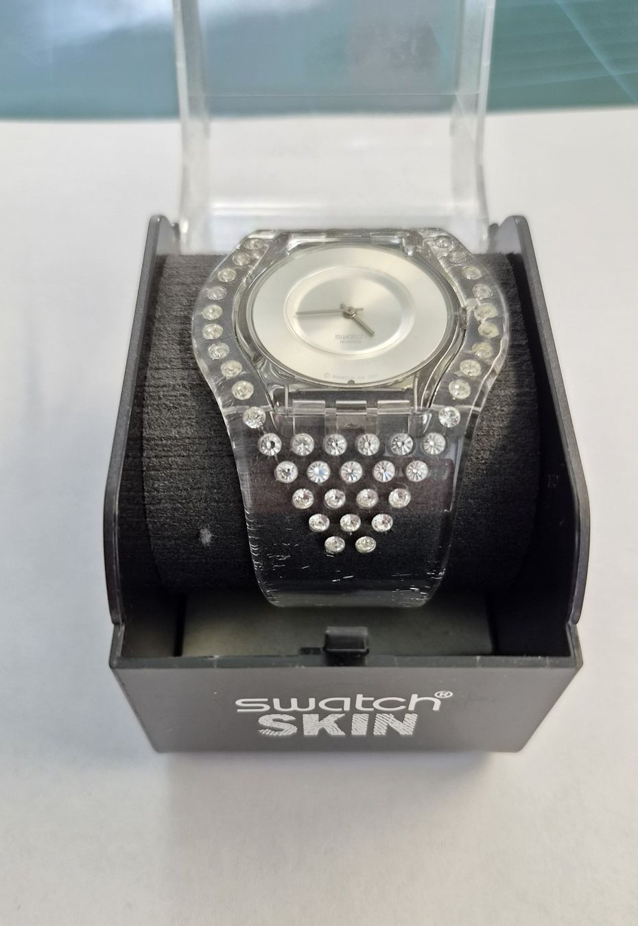 Swatch Orologi: 3 Swatch Uhren (SKIN, access, Mini POP) – Usato da Winznau venduto da Dg74 1