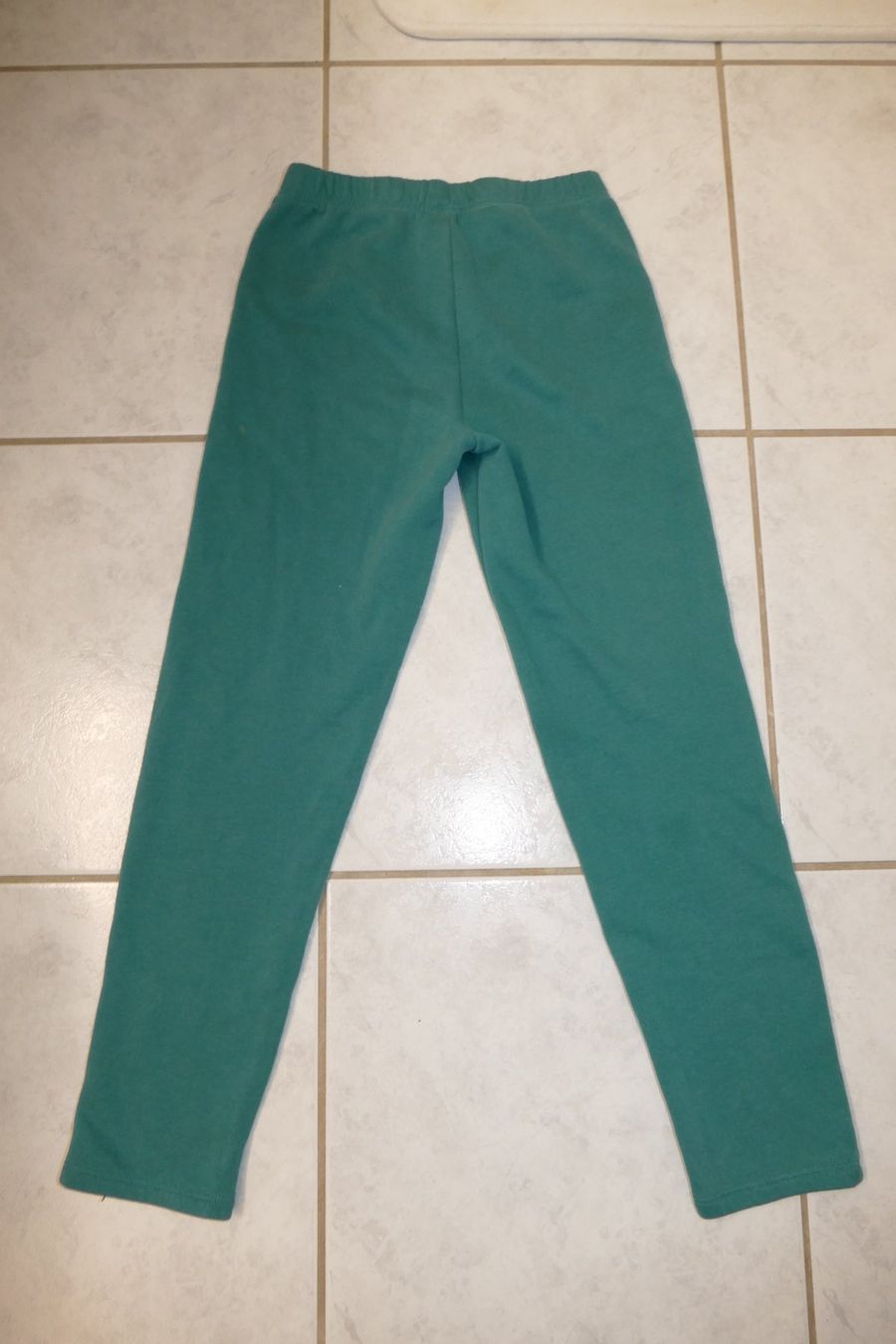 Decathlon Pantaloni: Decathlon: Trainerhose Gr. 140 – Usato da Niederhasli venduto da Flash32 1