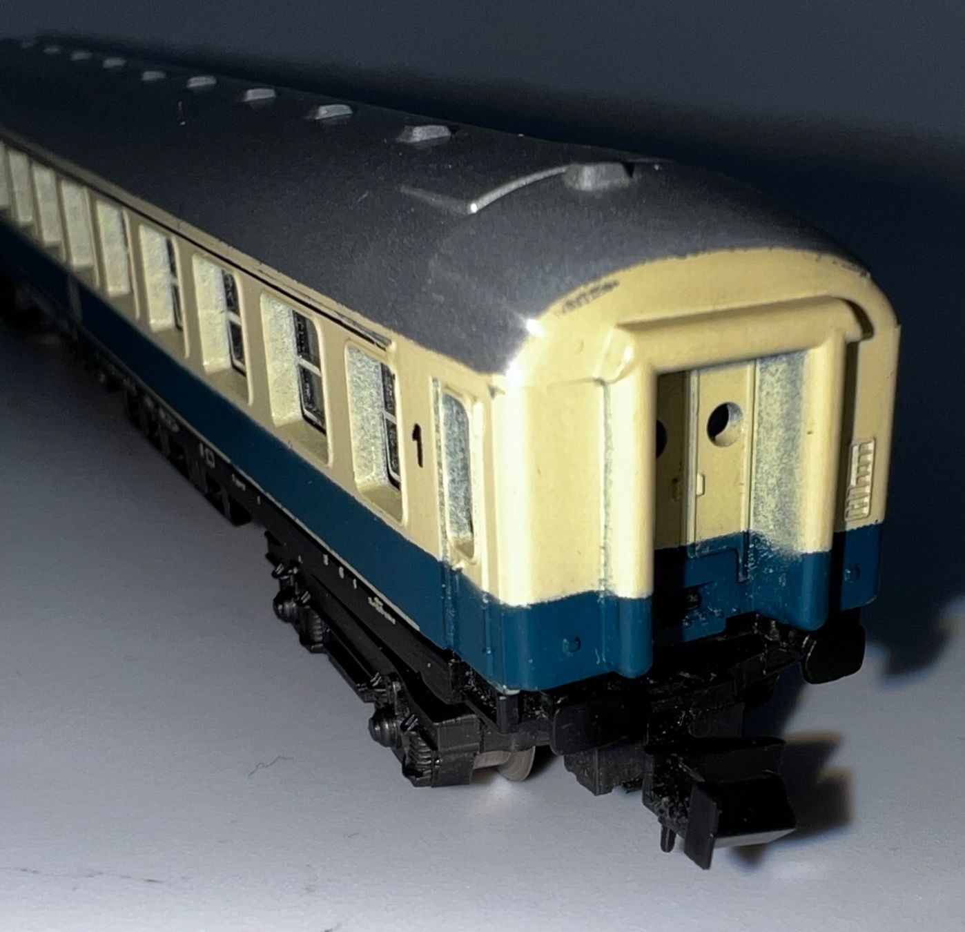 Lima Modellini di ferrovie: Lima 1. Kl Wagen der DB (N) – Usato da Basel venduto da jonnyhaas 2