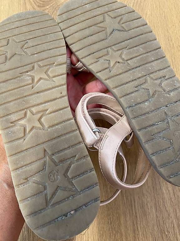 Schuhe für Mädchen: SANDALEN IN ROSETÖNEN, GRÖSSE 37 – Gebraucht aus Alberswil von mina012 2