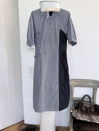 COS Kleid 100% Baumwolle.