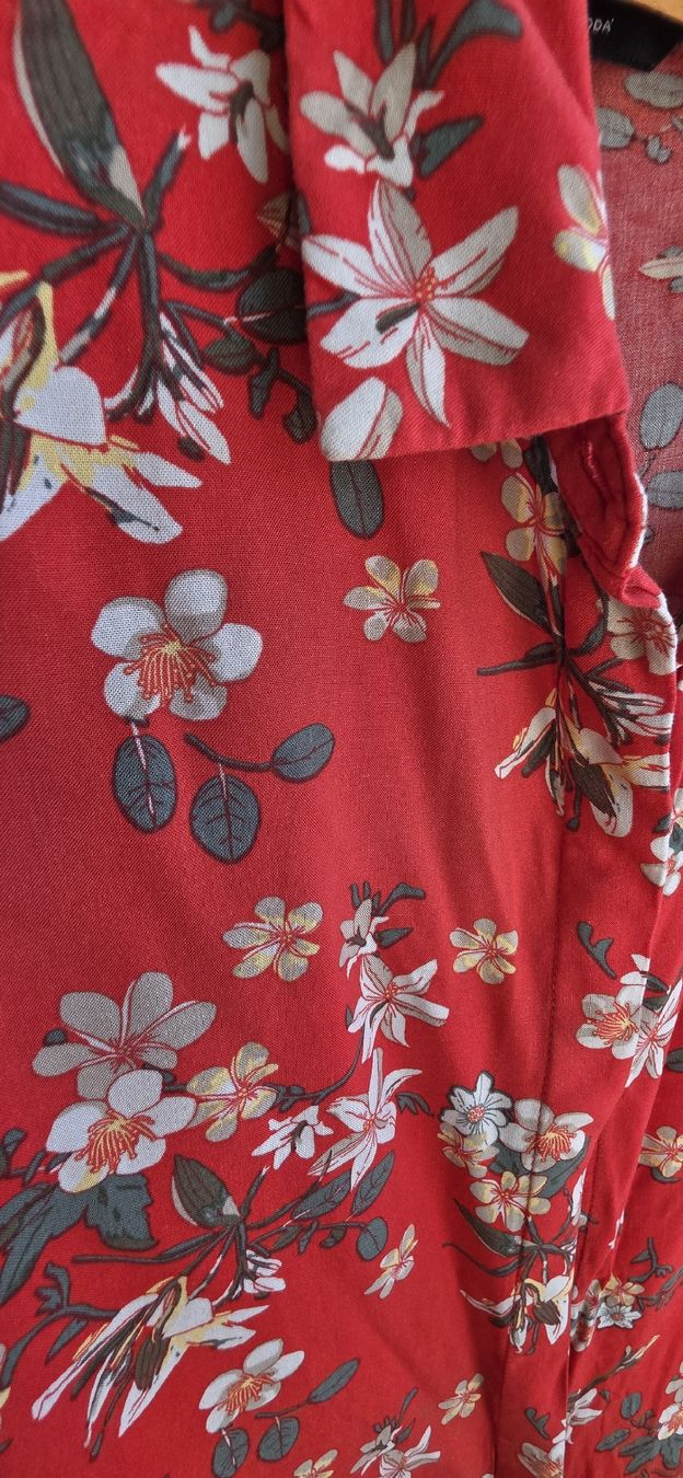 Vero Moda Camicette: Chemise rouge à fleurs Vero moda taille S – Usato da Yverdon-les-Bains venduto da van_dq65 6