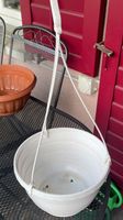 Weisser Hängeblumentopf - Ideal für den Frühling! Top!