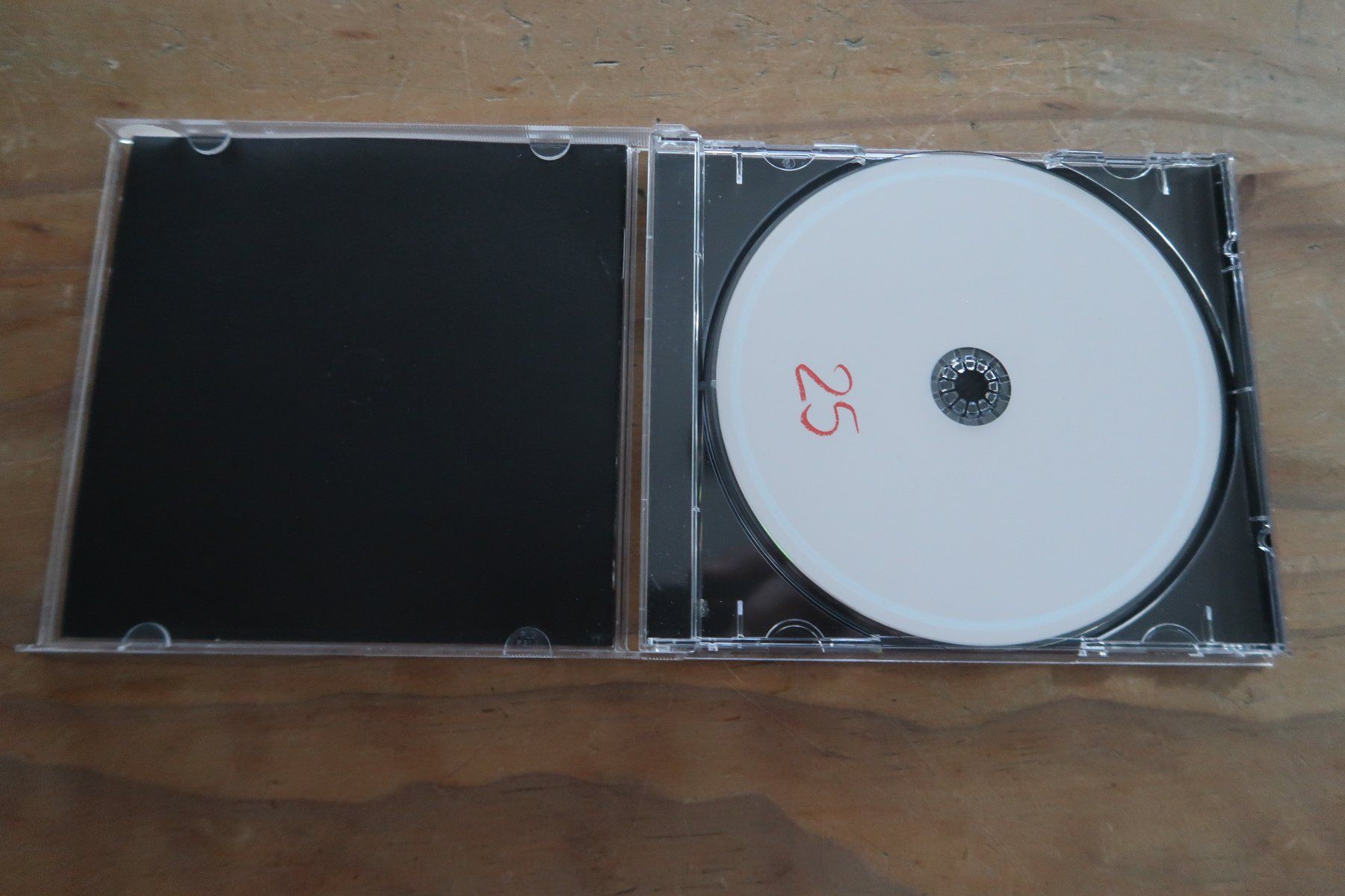 CDs: ADELE - 25 - mit HELLO - CD – D'occasion à Basel par Patiscat 3