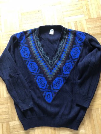 Winter-Pullover , Grösse 54 Dunkelblau, guter Zustand!
