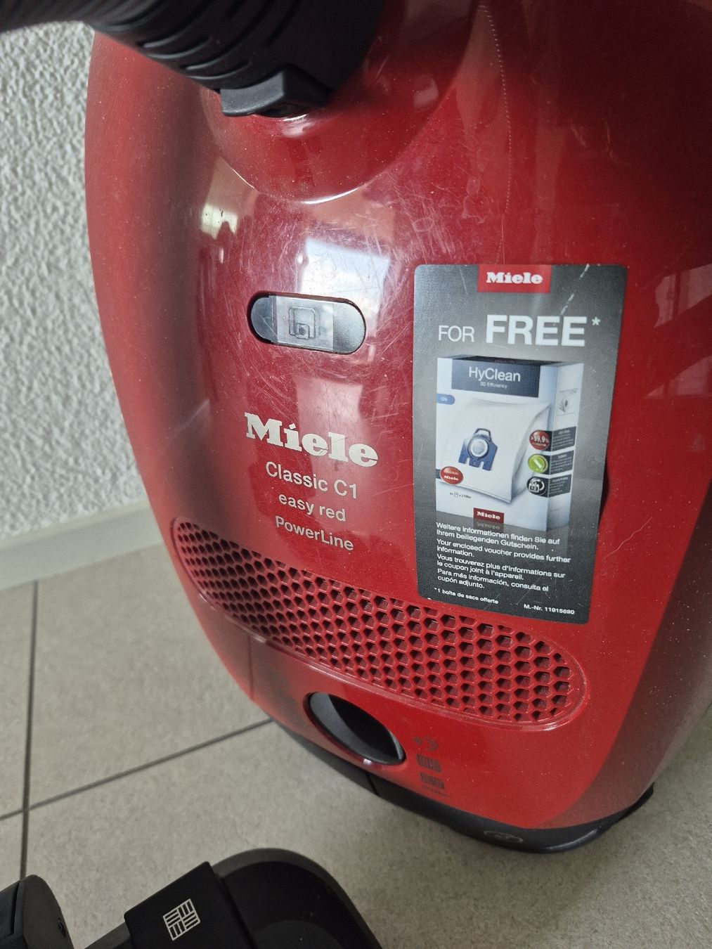 Miele Staubsauger & Zubehör: Miele Staubsauger C1 Classic – Gebraucht aus Baar von Nira60 1