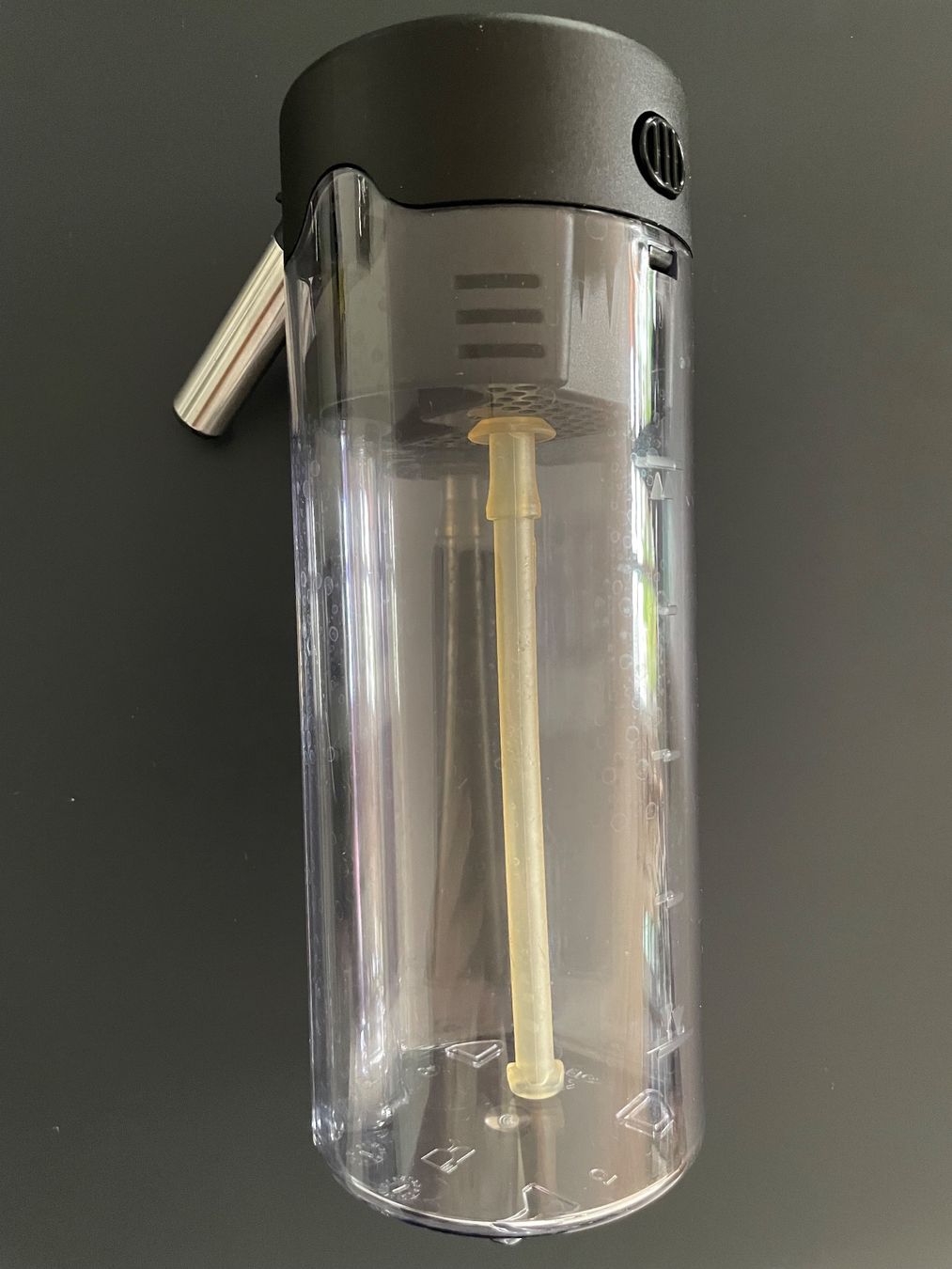 De'Longhi Macchine per caffè & Macchine per espresso: Nespresso DeLonghi Lattissima Pro - mit Milchbehälter – Usato da Trimmis venduto da Heidi4you 3
