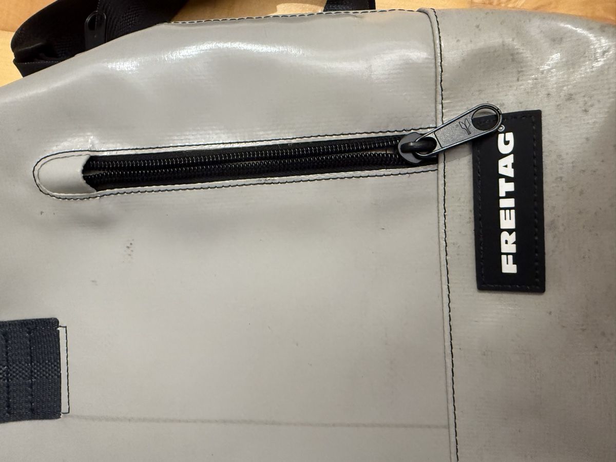 Freitag Borse: Freitag Tasche grau guter Zustand – Nuovo (secondo la descrizione) da Boll venduto da naj_8w6f 5